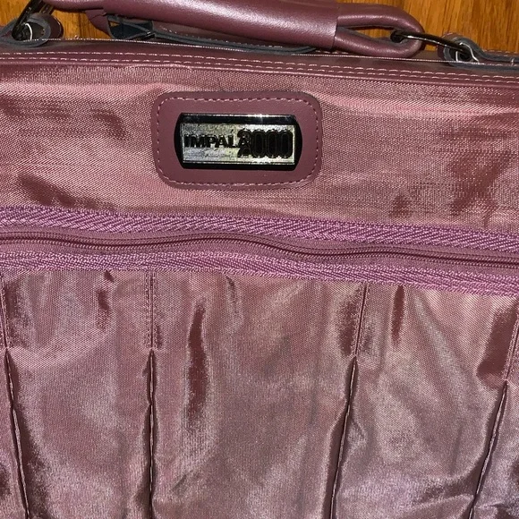 Travel bag - Picture 2 of 14